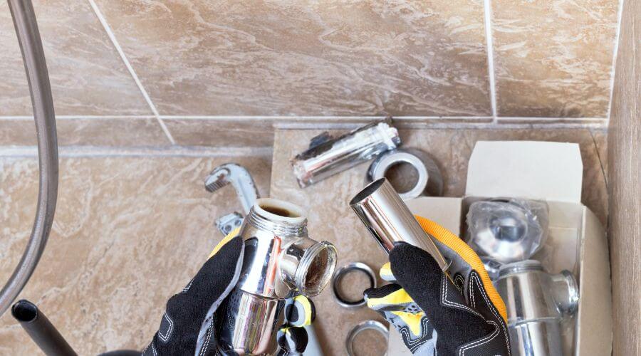 Professional gutter cleaning in Desoto, TX